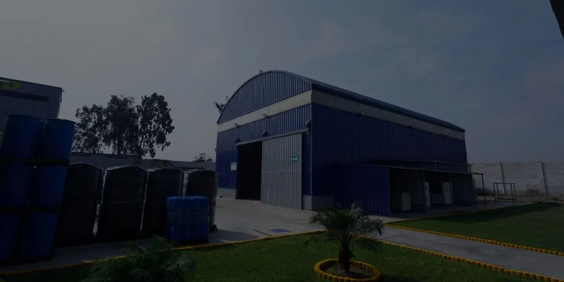Fachada de la planta Tescom en Pachacámac